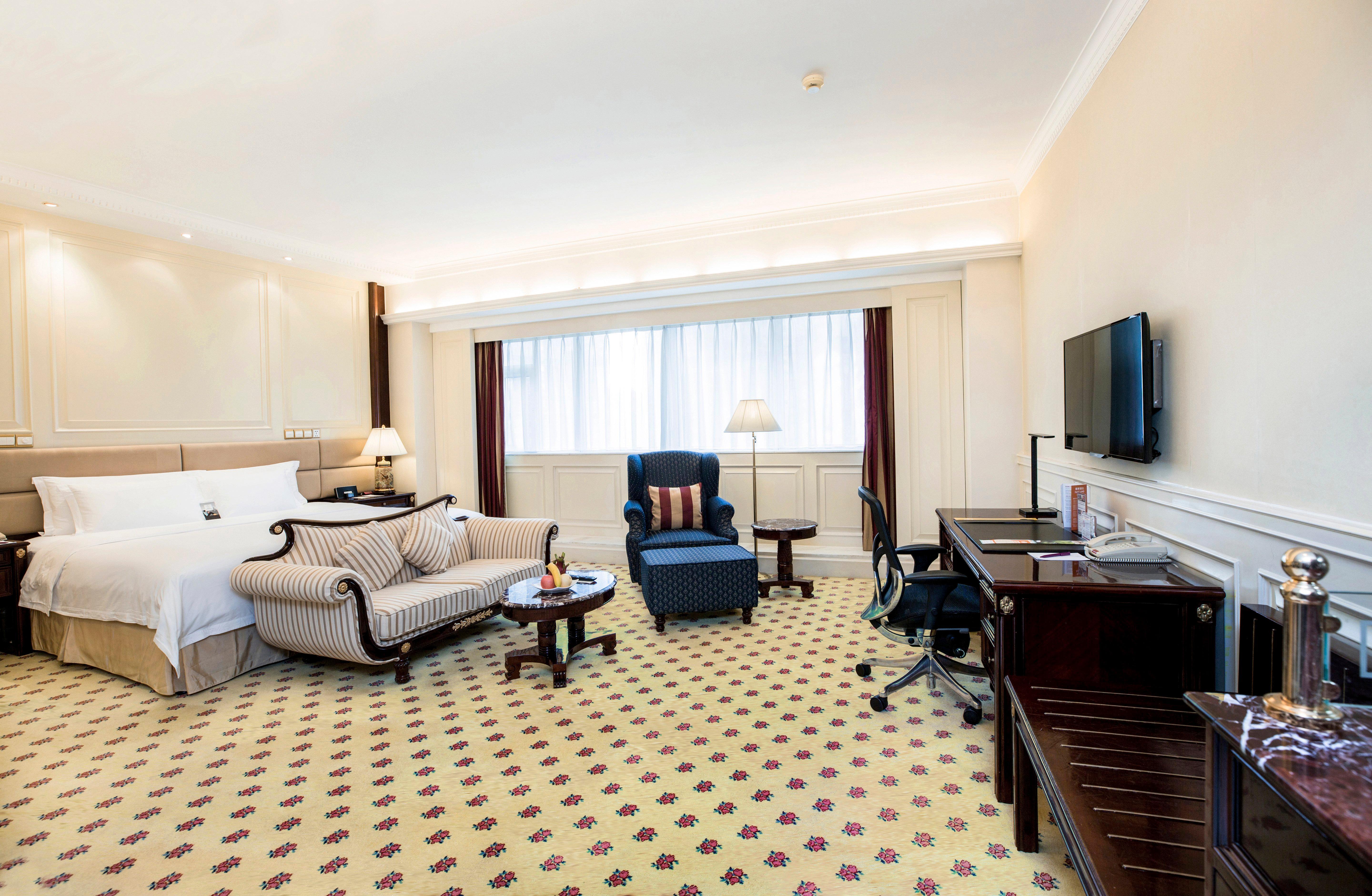 Crowne Plaza Hotel & Suites Landmark Shenzhen By Ihg - Nearby Luohu Border, Indoor Heated Swimming Pool, Complimentary Welcome Drink Exteriör bild