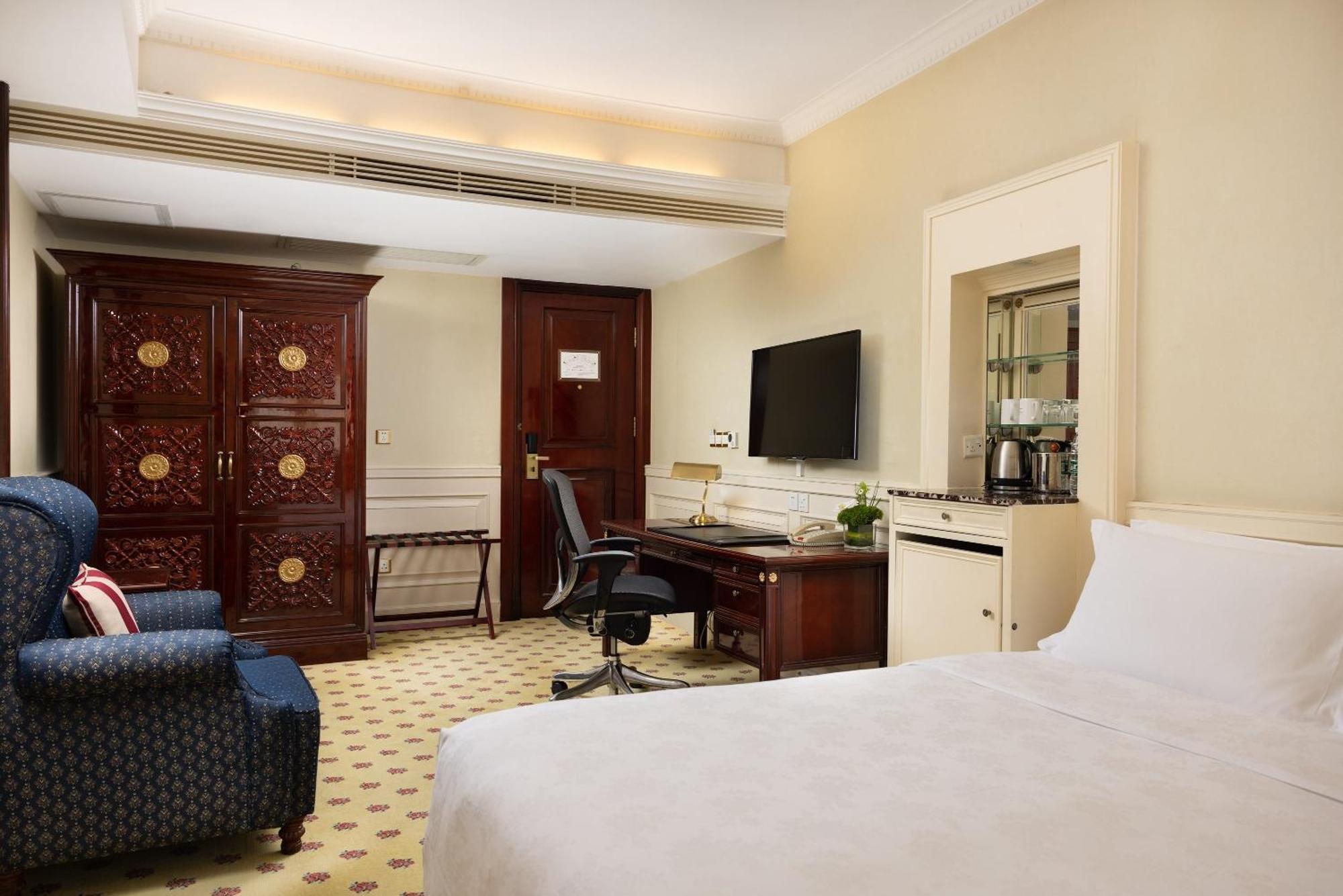 Crowne Plaza Hotel & Suites Landmark Shenzhen By Ihg - Nearby Luohu Border, Indoor Heated Swimming Pool, Complimentary Welcome Drink Exteriör bild